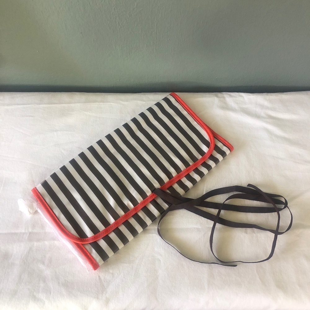 HENRI BENDEL JEWELRY ROLL BACK POUCH